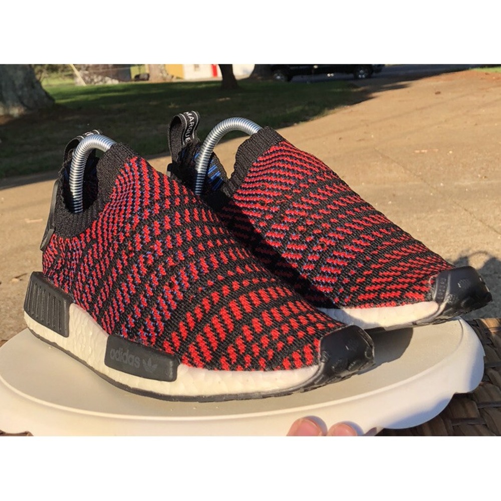 Vintage 2010s adidas NMD R1 STLT Primeknit Red Black Sneakers Size 7 CQ2385